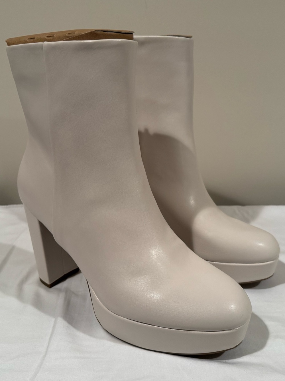 Mix No. 6 Zuzana Platform Ankle Boots Off White Size 11M NWT